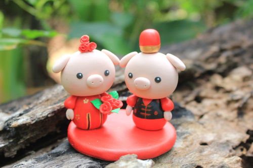 Picture of Pig wedding cake Topper, Chinese wedding topper