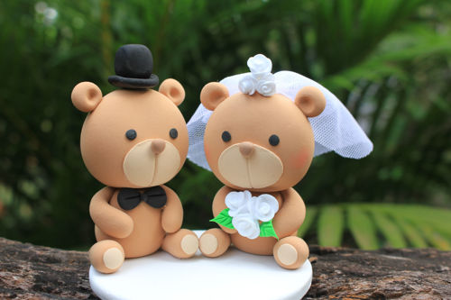 Picture of Bear wedding cake Topper