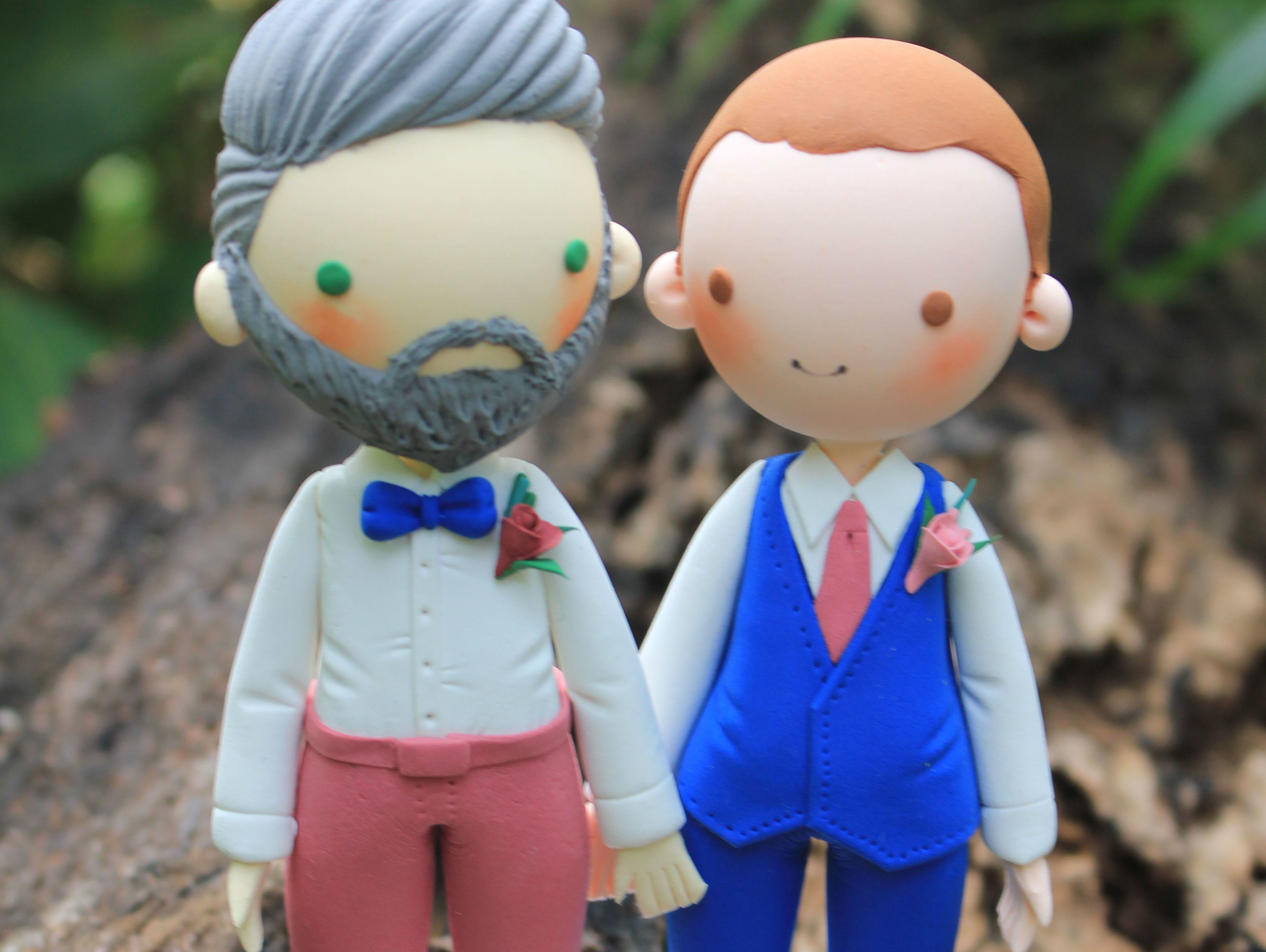 Picture of Gay Wedding Cake Topper