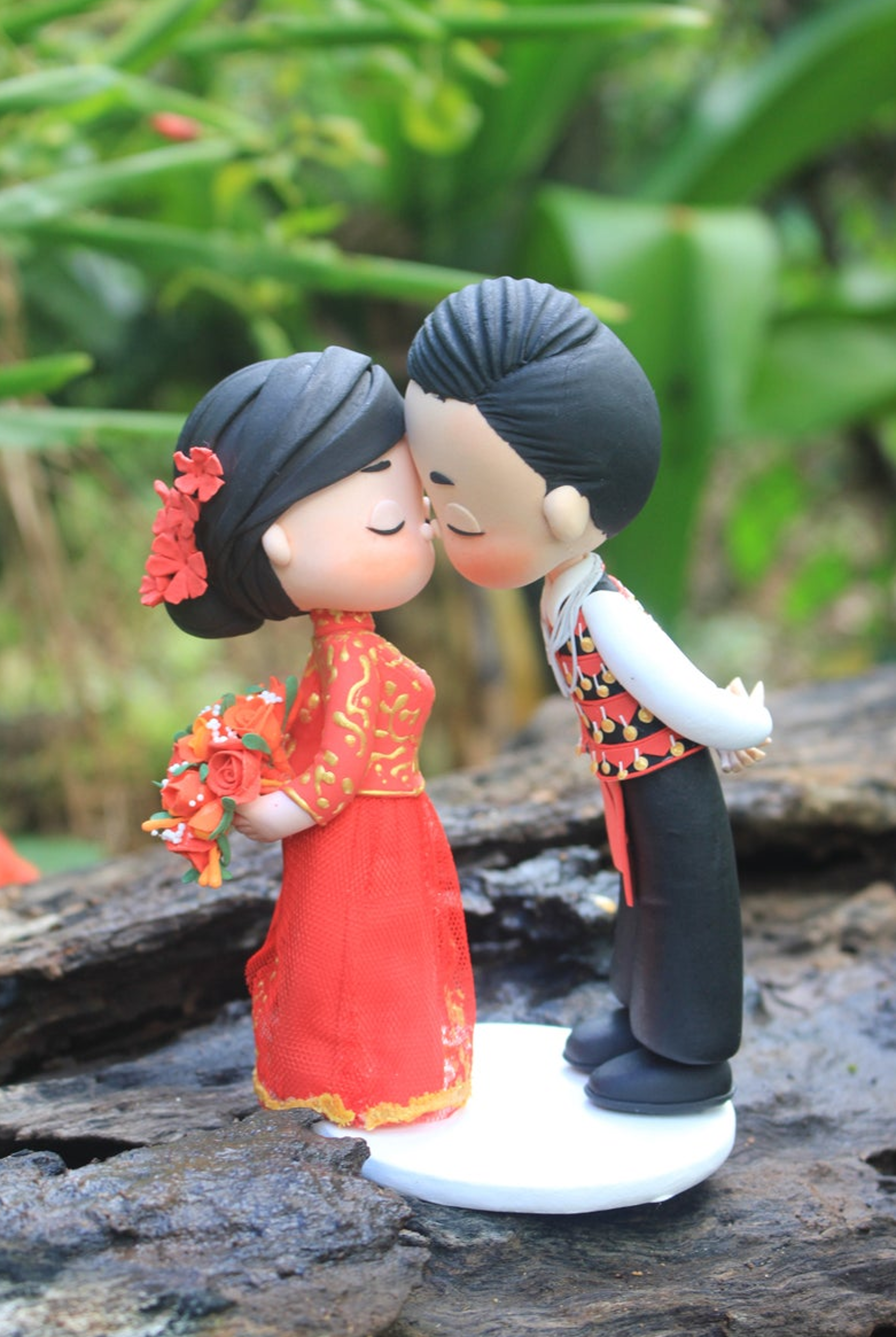 Picture of Hmong and Chinese wedding topper