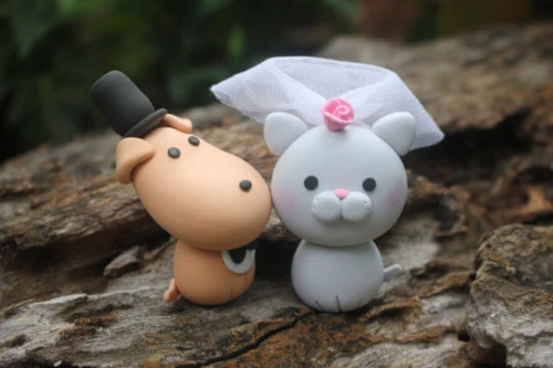 Picture of Dog and Cat Wedding Cake Topper