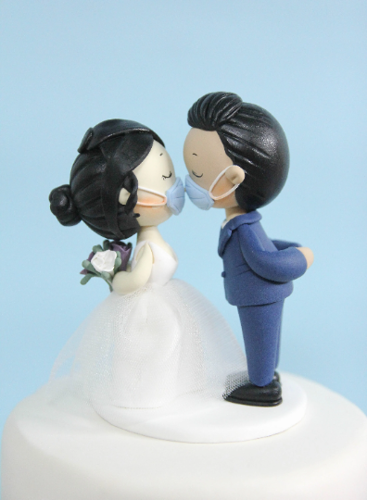 Picture of Kissing bride & groom cake topper, Elopement wedding clay figurine