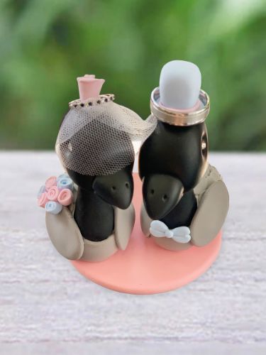 Picture of Canadian Geese wedding cake topper, Canada bride & groom topper