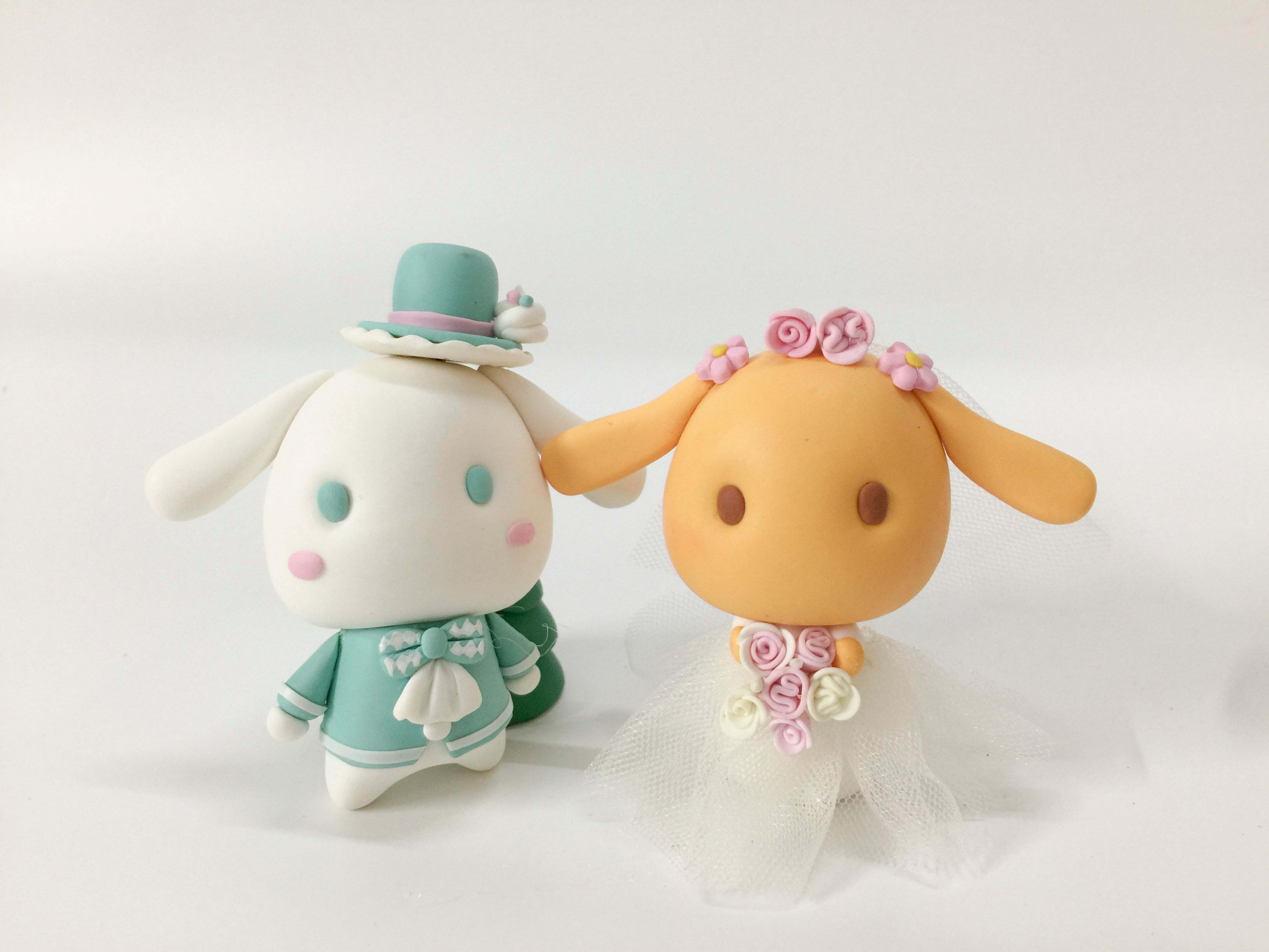 Picture of Cinnamoroll & Mocha Wedding Cake Topper, Sanrio Characters Clay Figurine, Gifts for Sanrio Lovers