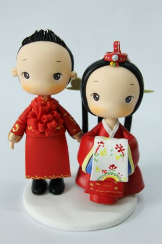 Picture of Korean & Chinese Wedding Cake Topper, Hanbok Wedding Cake Topper,  Hanfu Wedding Cake Topper, South East Asian Wedding Gifts