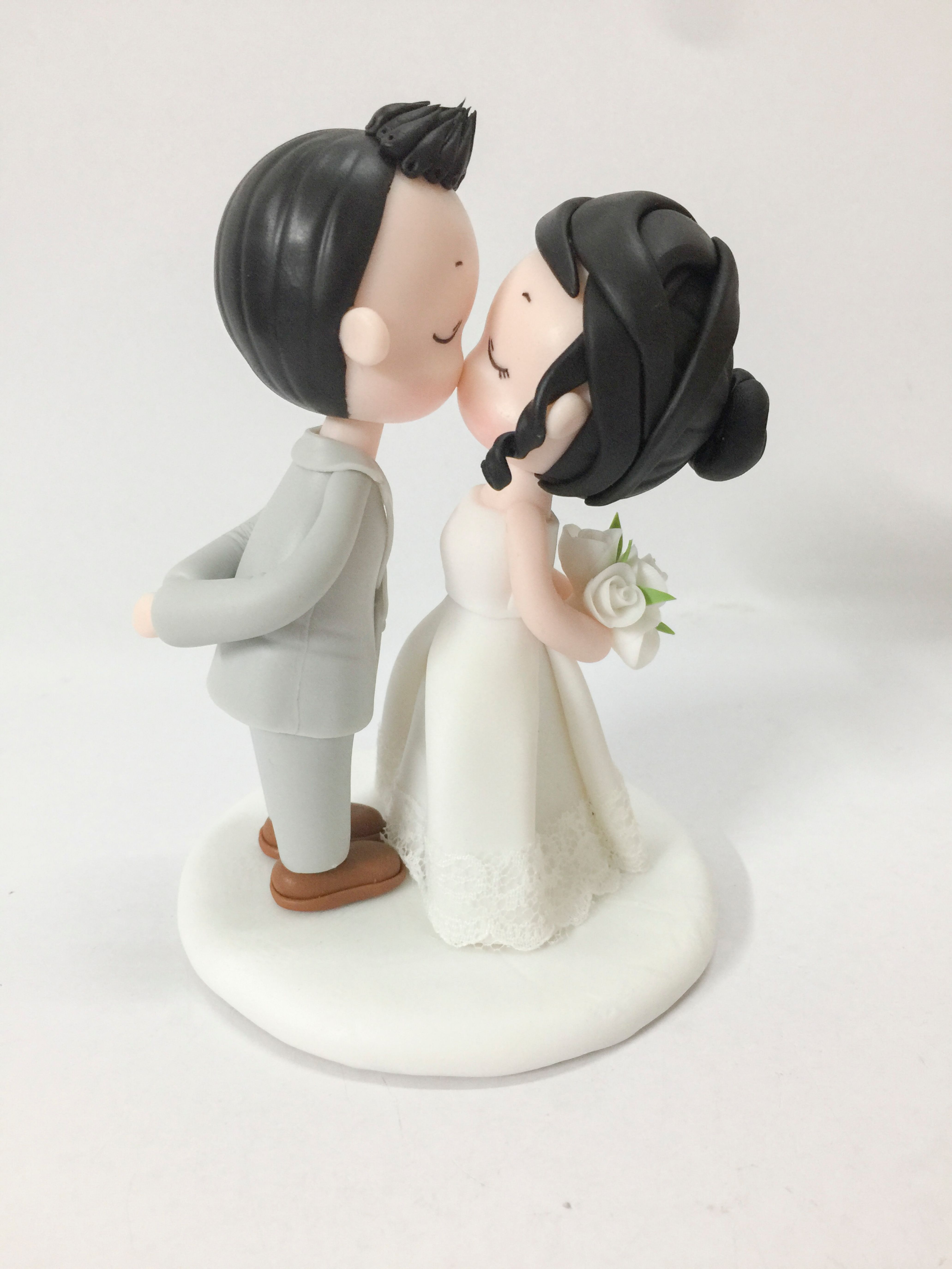 Picture of Kissing Mr. & Mrs. Wedding Cake Topper, White Wedding Theme