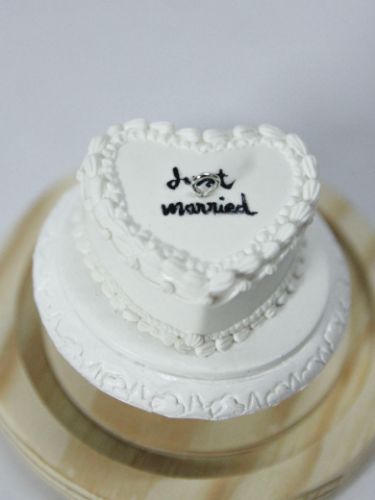 Picture of Just Married Wedding Cake Ornament, Keychain Wedding Cake Replica, Unique Handmade Keepsake